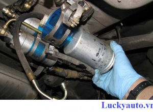 Dấu hiệu nhận biết lọc xăng ô tô hư hỏng